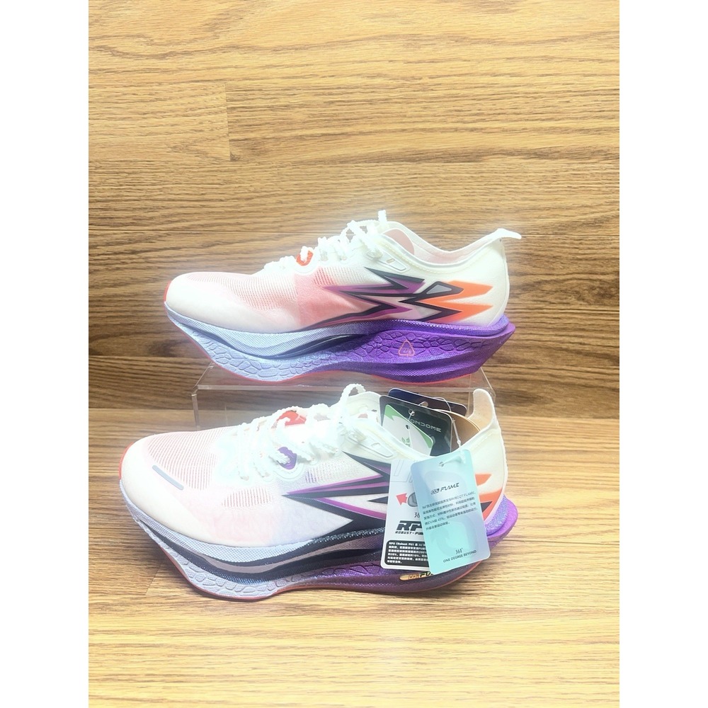 Scarpa da Running 361 FLAME 4: Egret / Neon Purplevine men's size 7